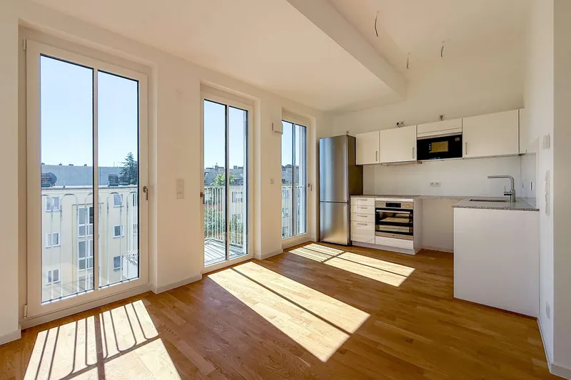 Kompakte 2 Zimmerwohnung nah Mierendorffplatz - Weitblick aus dem 4. Obergeschoss — photo 1
